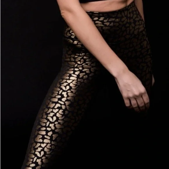 IVL Collective Gold Metallic Cheetah Animal Print Chi Chi Foil HW Leggings Sz 6 - Picture 7 of 10